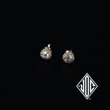 Load image into Gallery viewer, VS 10 Pointer Diamond Earrings
